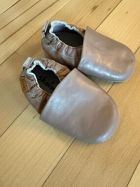 Soft Leather Baby Moccasins in Taupe